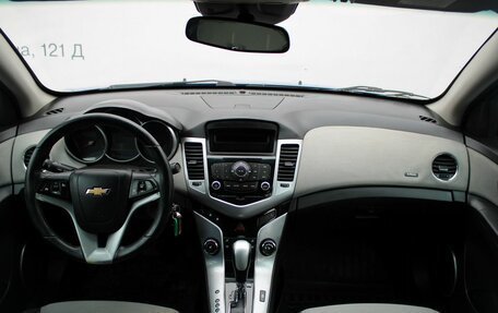 Chevrolet Cruze II, 2011 год, 719 000 рублей, 7 фотография