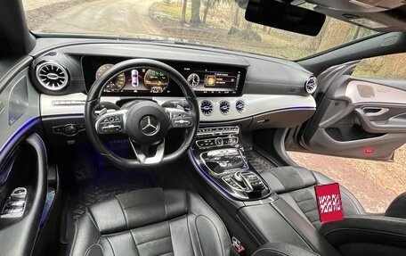 Mercedes-Benz CLS, 2019 год, 4 800 000 рублей, 17 фотография