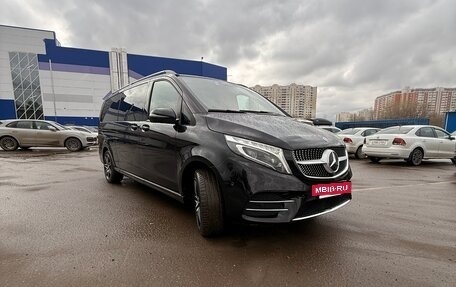 Mercedes-Benz V-Класс, 2023 год, 9 490 000 рублей, 2 фотография