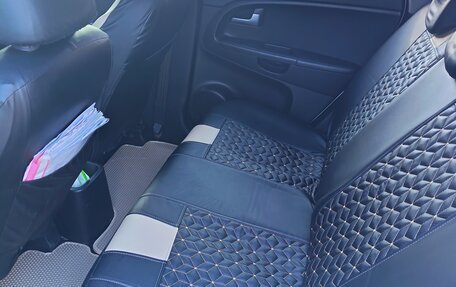 KIA Venga I, 2011 год, 800 000 рублей, 10 фотография