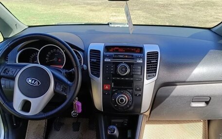 KIA Venga I, 2011 год, 800 000 рублей, 8 фотография