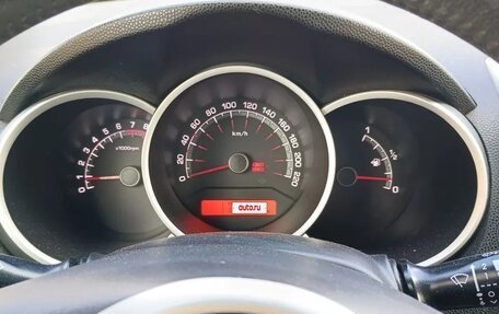 KIA Venga I, 2011 год, 800 000 рублей, 9 фотография