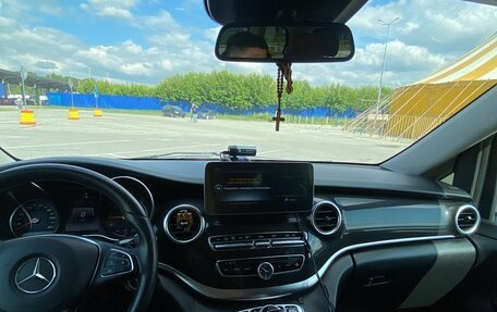 Mercedes-Benz V-Класс, 2018 год, 3 550 000 рублей, 3 фотография