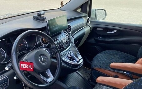 Mercedes-Benz V-Класс, 2018 год, 3 550 000 рублей, 9 фотография