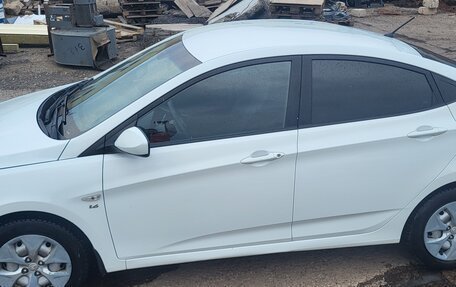 Hyundai Solaris II рестайлинг, 2014 год, 680 000 рублей, 8 фотография