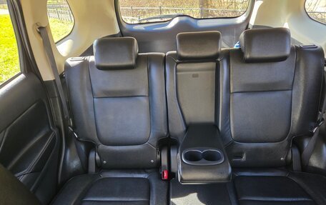 Mitsubishi Outlander III рестайлинг 3, 2015 год, 1 640 000 рублей, 22 фотография