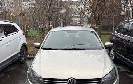 Volkswagen Polo VI (EU Market), 2012 год, 715 000 рублей, 2 фотография