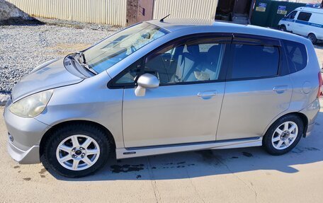Honda Fit III, 2003 год, 378 000 рублей, 4 фотография