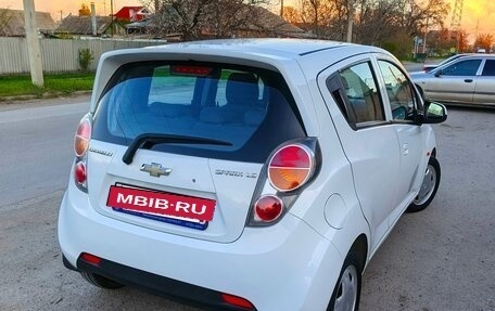 Chevrolet Spark III, 2011 год, 635 000 рублей, 5 фотография