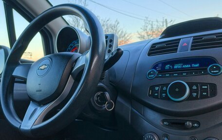 Chevrolet Spark III, 2011 год, 635 000 рублей, 24 фотография