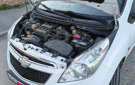 Chevrolet Spark III, 2011 год, 635 000 рублей, 10 фотография