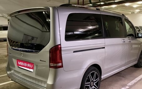 Mercedes-Benz V-Класс, 2019 год, 5 150 000 рублей, 3 фотография