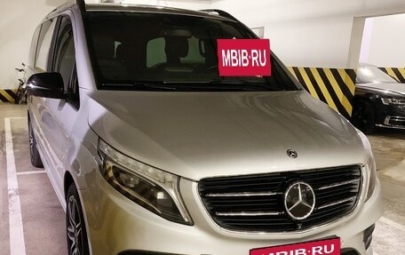 Mercedes-Benz V-Класс, 2019 год, 5 150 000 рублей, 2 фотография