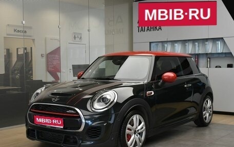 MINI Hatch, 2018 год, 2 990 000 рублей, 1 фотография