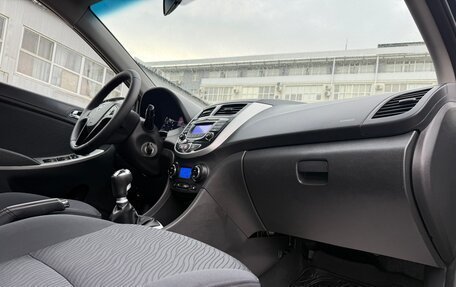 Hyundai Solaris II рестайлинг, 2011 год, 749 000 рублей, 24 фотография