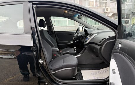 Hyundai Solaris II рестайлинг, 2011 год, 749 000 рублей, 23 фотография