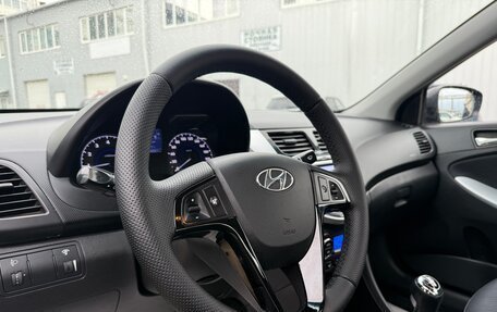 Hyundai Solaris II рестайлинг, 2011 год, 749 000 рублей, 30 фотография