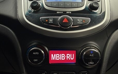 Hyundai Solaris II рестайлинг, 2011 год, 749 000 рублей, 33 фотография