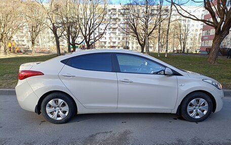 Hyundai Elantra V, 2012 год, 960 000 рублей, 6 фотография