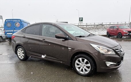 Hyundai Solaris II рестайлинг, 2015 год, 845 000 рублей, 3 фотография