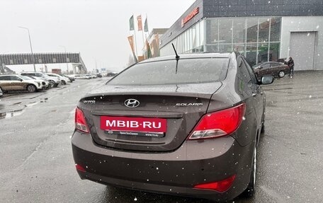 Hyundai Solaris II рестайлинг, 2015 год, 845 000 рублей, 5 фотография