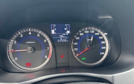 Hyundai Solaris II рестайлинг, 2015 год, 845 000 рублей, 17 фотография