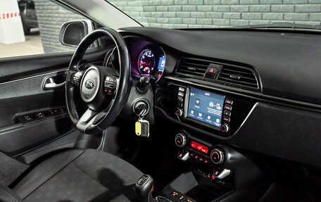 KIA Rio IV, 2018 год, 1 295 000 рублей, 19 фотография