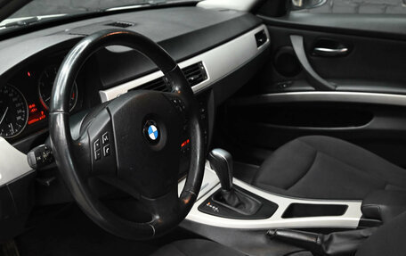 BMW 3 серия, 2011 год, 1 495 000 рублей, 15 фотография