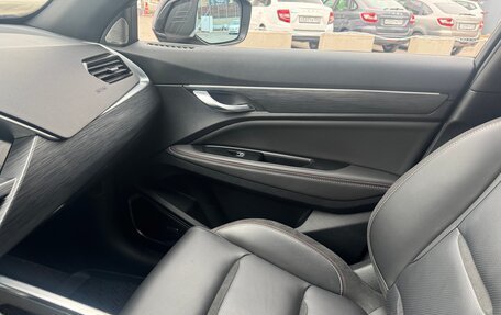 Geely Tugella FY11, 2022 год, 2 990 000 рублей, 18 фотография