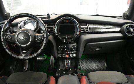 MINI Hatch, 2018 год, 2 990 000 рублей, 9 фотография