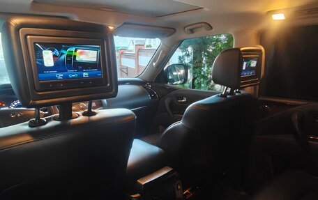 Infiniti QX56, 2012 год, 2 500 000 рублей, 10 фотография