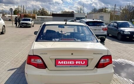 Daewoo Nexia I рестайлинг, 2011 год, 340 000 рублей, 2 фотография