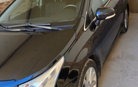 Toyota Avensis III рестайлинг, 2009 год, 930 000 рублей, 1 фотография