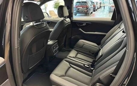 Audi Q7, 2024 год, 12 400 000 рублей, 6 фотография