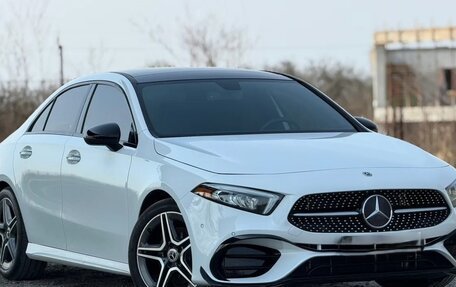 Mercedes-Benz A-Класс, 2022 год, 2 410 000 рублей, 2 фотография