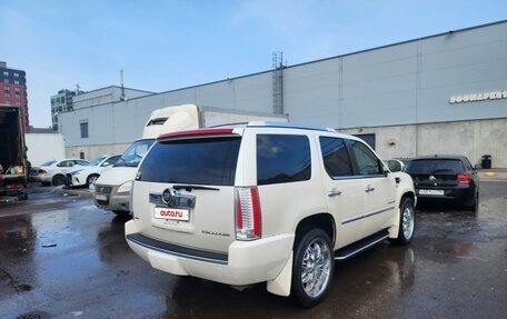 Cadillac Escalade III, 2010 год, 1 950 000 рублей, 3 фотография