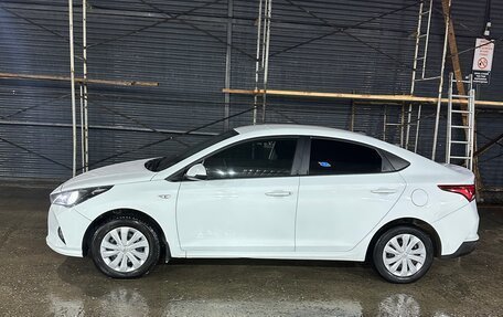 Hyundai Solaris II рестайлинг, 2020 год, 895 000 рублей, 6 фотография