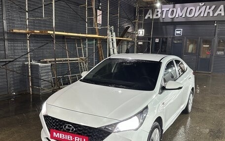 Hyundai Solaris II рестайлинг, 2020 год, 895 000 рублей, 7 фотография