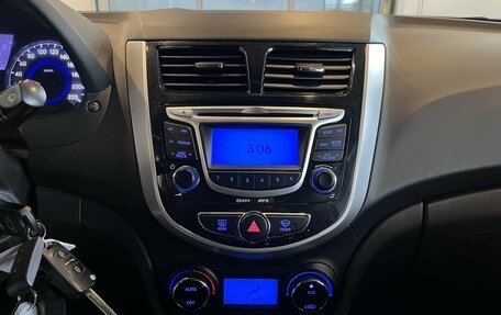 Hyundai Solaris II рестайлинг, 2012 год, 820 000 рублей, 13 фотография