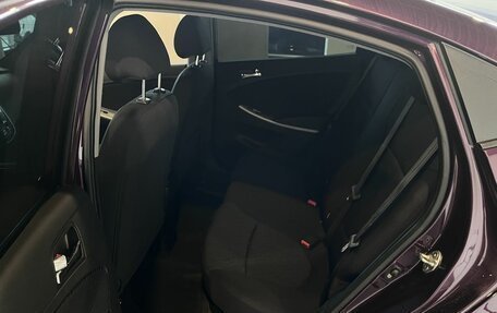 Hyundai Solaris II рестайлинг, 2012 год, 820 000 рублей, 24 фотография