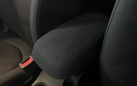 Hyundai Solaris II рестайлинг, 2012 год, 820 000 рублей, 32 фотография