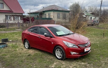 Hyundai Solaris II рестайлинг, 2015 год, 825 000 рублей, 2 фотография