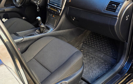 Toyota Avensis III рестайлинг, 2009 год, 930 000 рублей, 13 фотография