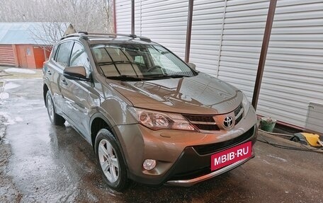 Toyota RAV4, 2013 год, 2 250 000 рублей, 2 фотография