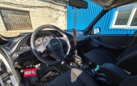 Chevrolet Niva I рестайлинг, 2018 год, 750 000 рублей, 2 фотография