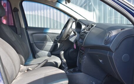 Renault Logan II, 2018 год, 719 999 рублей, 13 фотография