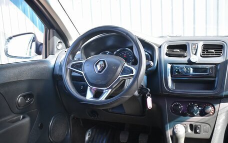 Renault Logan II, 2018 год, 719 999 рублей, 8 фотография