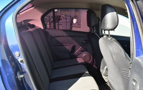 Renault Logan II, 2018 год, 719 999 рублей, 14 фотография