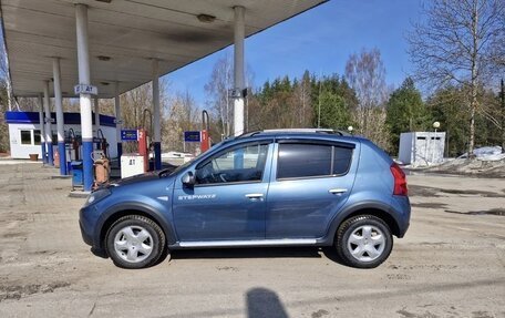 Renault Sandero I, 2013 год, 570 000 рублей, 2 фотография