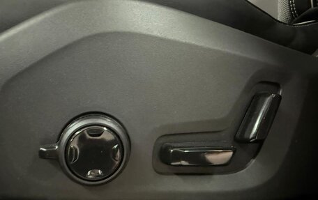 Volvo XC60 II, 2025 год, 6 600 000 рублей, 18 фотография